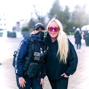 Meet your Posher, Carrie